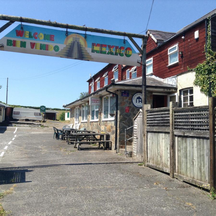 Pantyrathro International Hostel Carmarthen Exterior foto